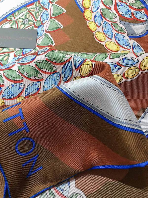 LV silk scarf 90X90cm E32 (7)